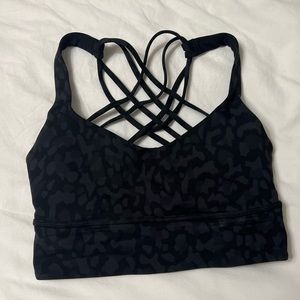 Lululemon sports bra
